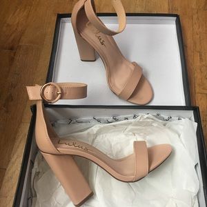 Lulus nude/ blush pink heels